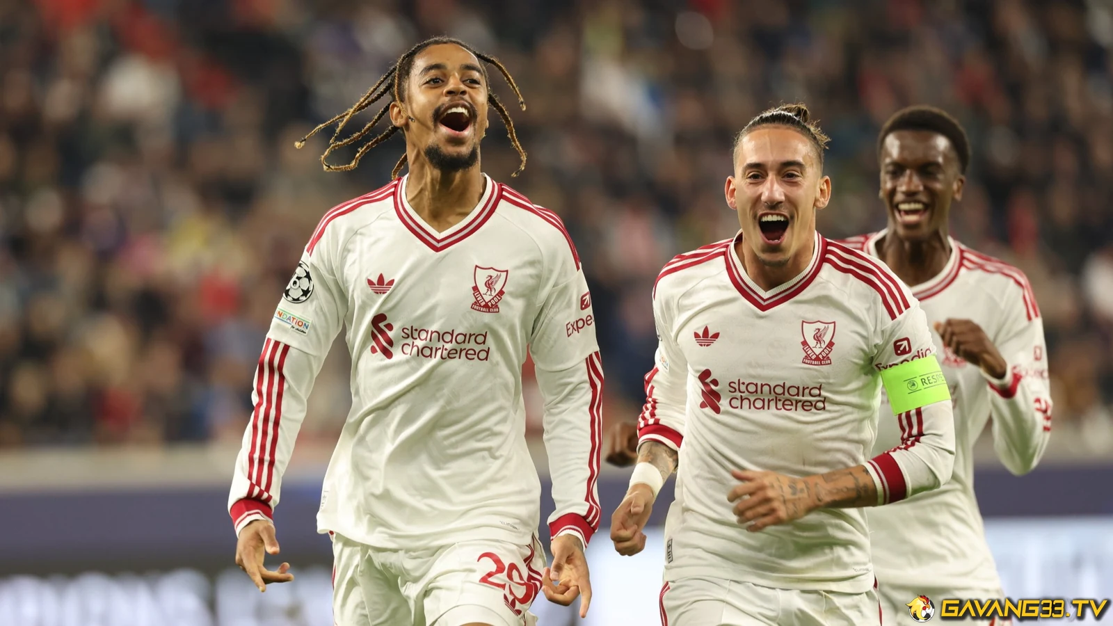 Barcola và các đồng đội Liverpool mừng bàn thắng tại Champions League